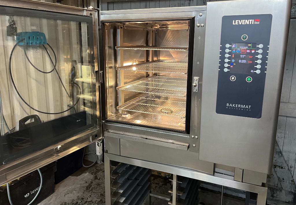 nette en frisse Leventi 4 plaats bakermat hete lucht oven, Zakelijke goederen, Ophalen, Gebruikt, Ovens, Microgolfovens en Steamers
