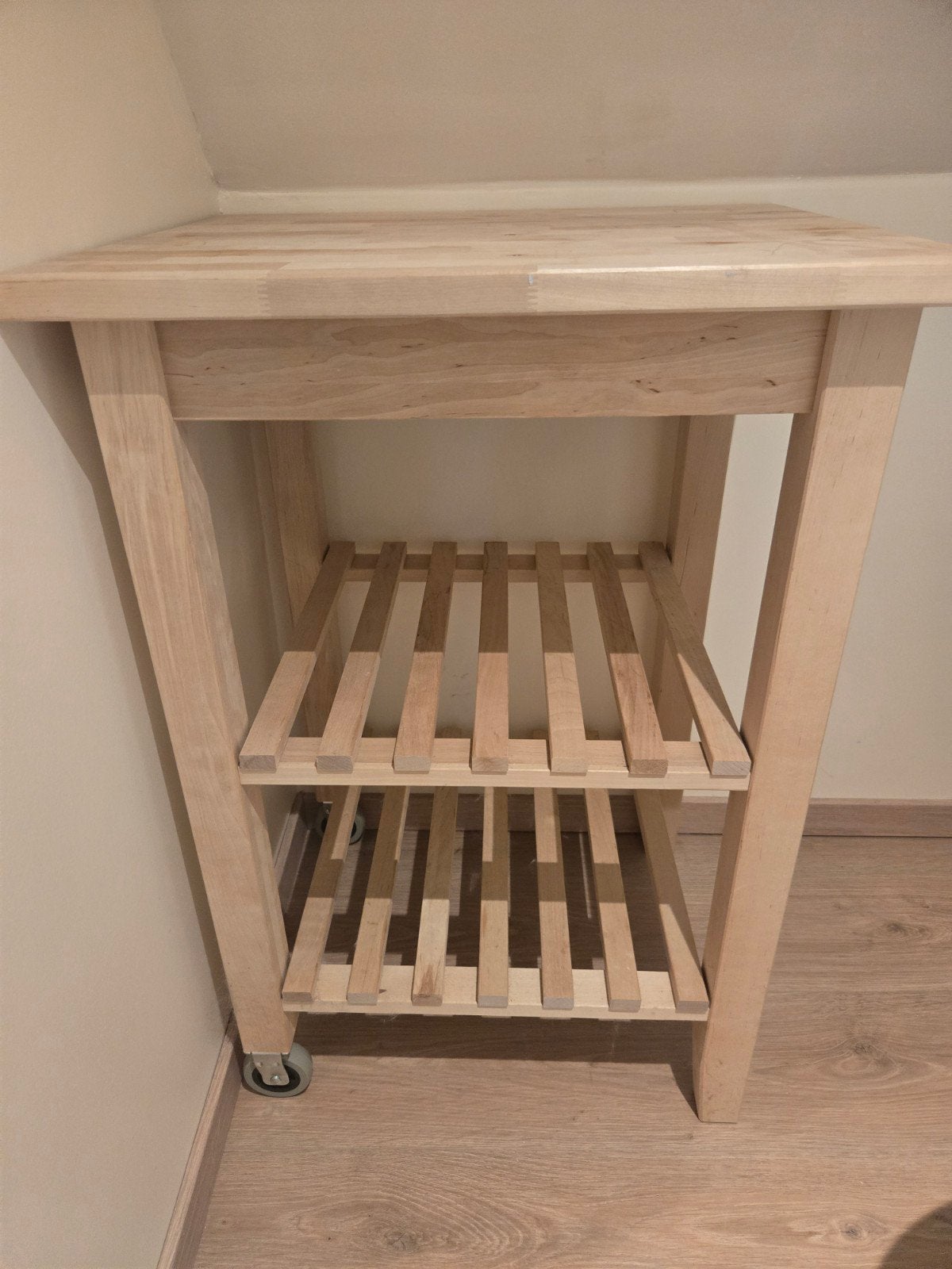 Desserte BEKVAM Ikea parfait état, Ophalen