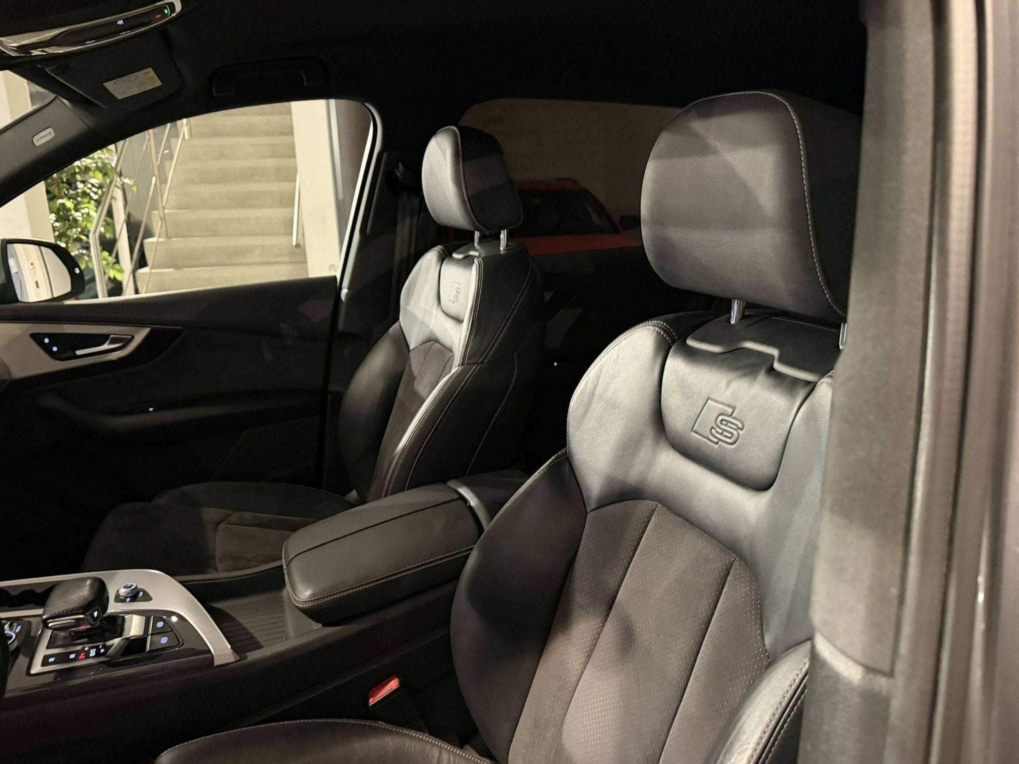 Audi Q7 e-tron QUATTRO 373PK * PLUG IN HYBRIDE * MATRIX * CA, Auto's, Automaat, Gebruikt, Alcantara, 275 kW