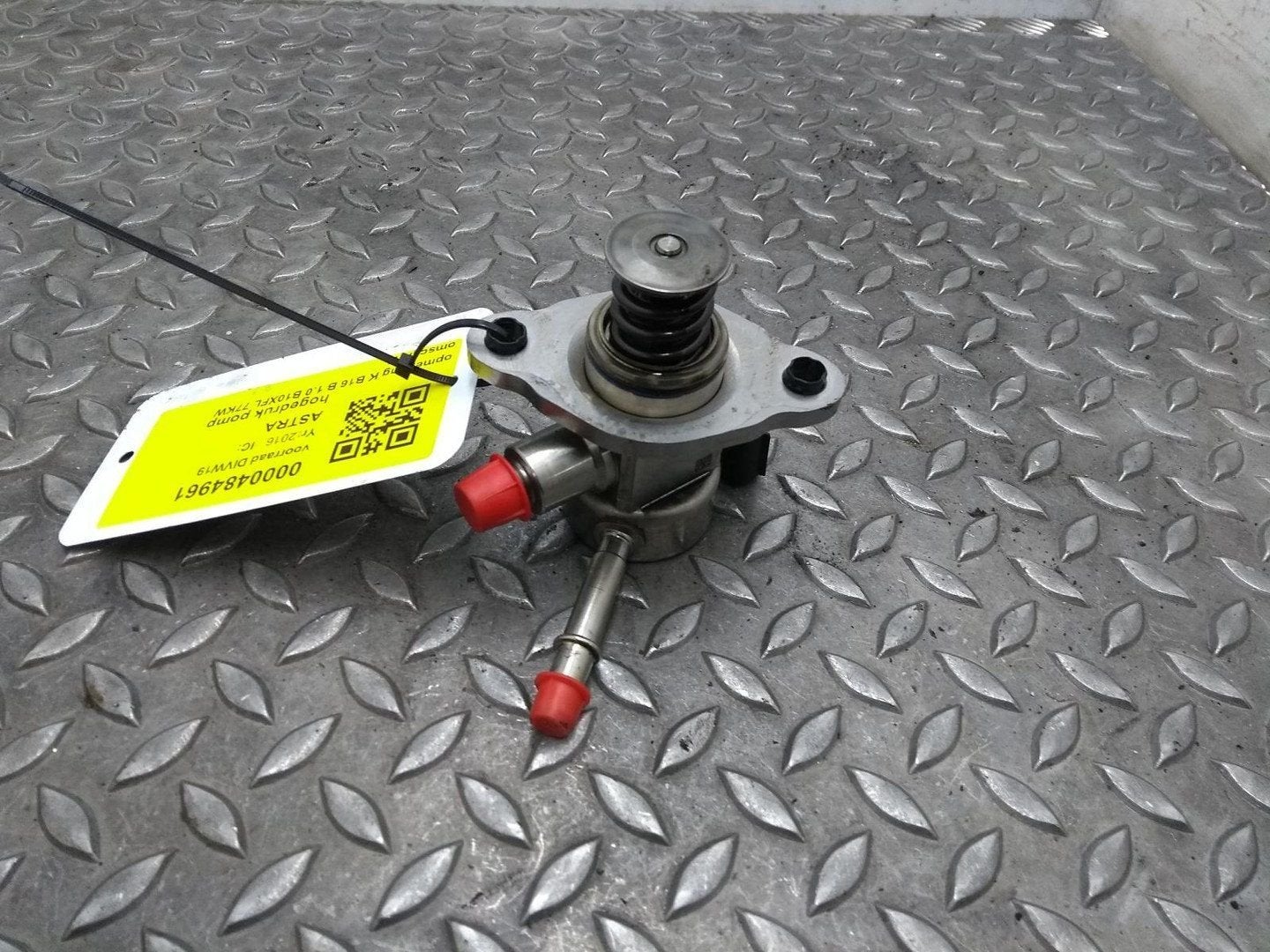 OPEL ASTRA BRANDSTOF POMP VOOR DE INJECTOR 2016, Enlèvement ou Envoi, Utilisé, ARN reconnu
