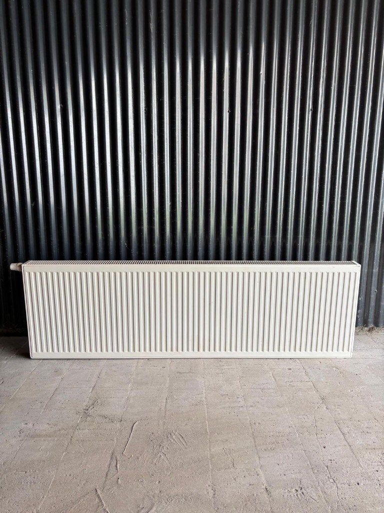 radiator 197x60x10cm, Doe-het-zelf en Bouw, Ophalen, Zo goed als nieuw, Radiator
