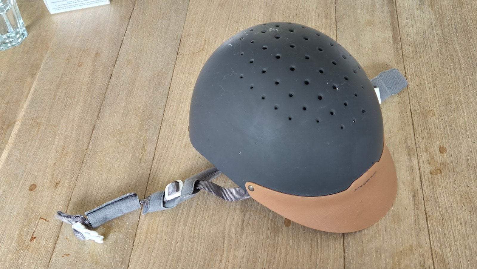 Bombe/ casque équitation enfant, Animaux & Accessoires, Enlèvement, Bombe