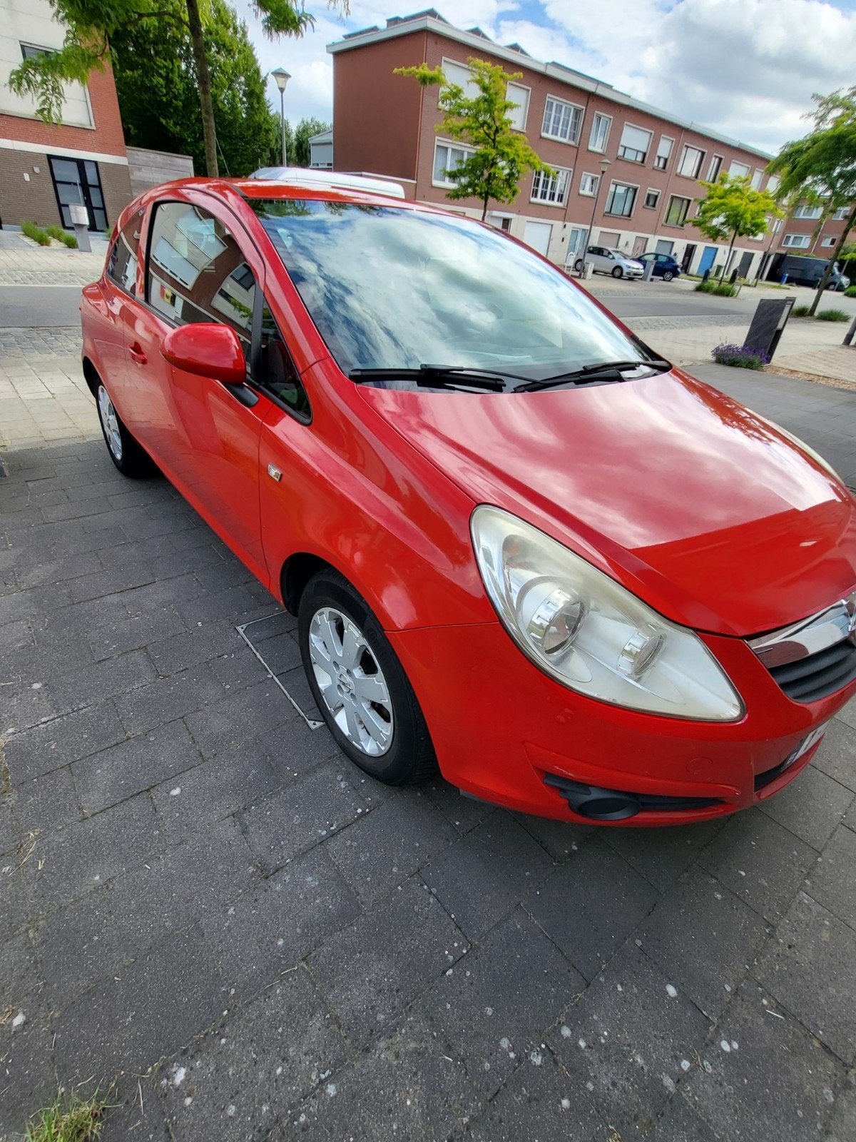 approuvé pour la vente Opel Corsa 1.2, Autos, Rouge, Achat, Boîte manuelle, Noir