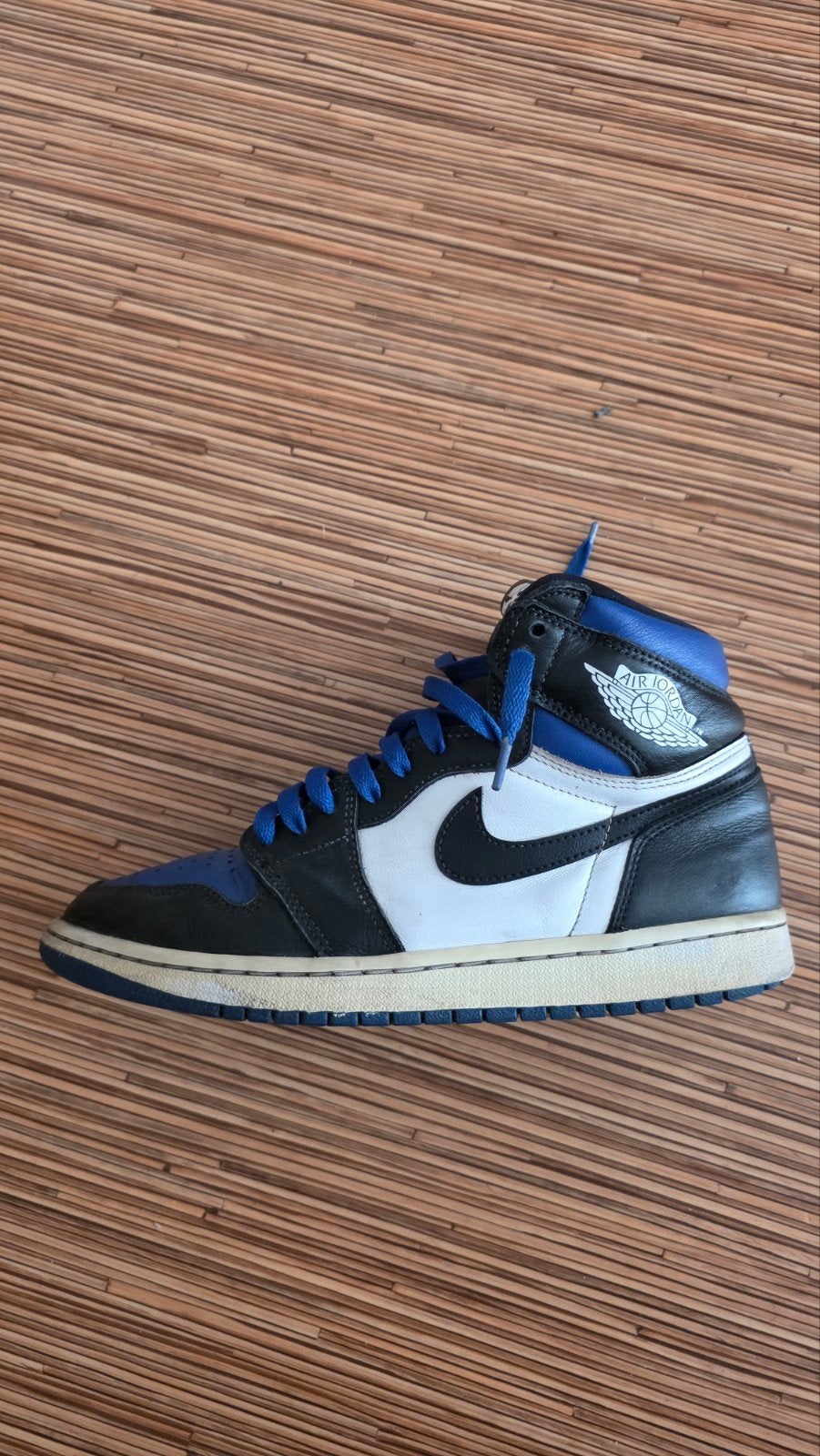 Air Jordan 1 Retro High OG « Royal Toe », Enlèvement ou Envoi, Nike air jordan, Porté, Bleu