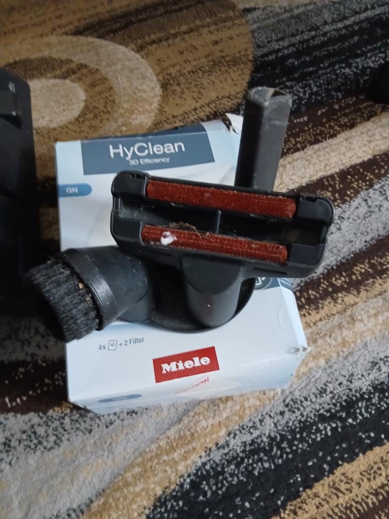 Aspirateur, Enlèvement