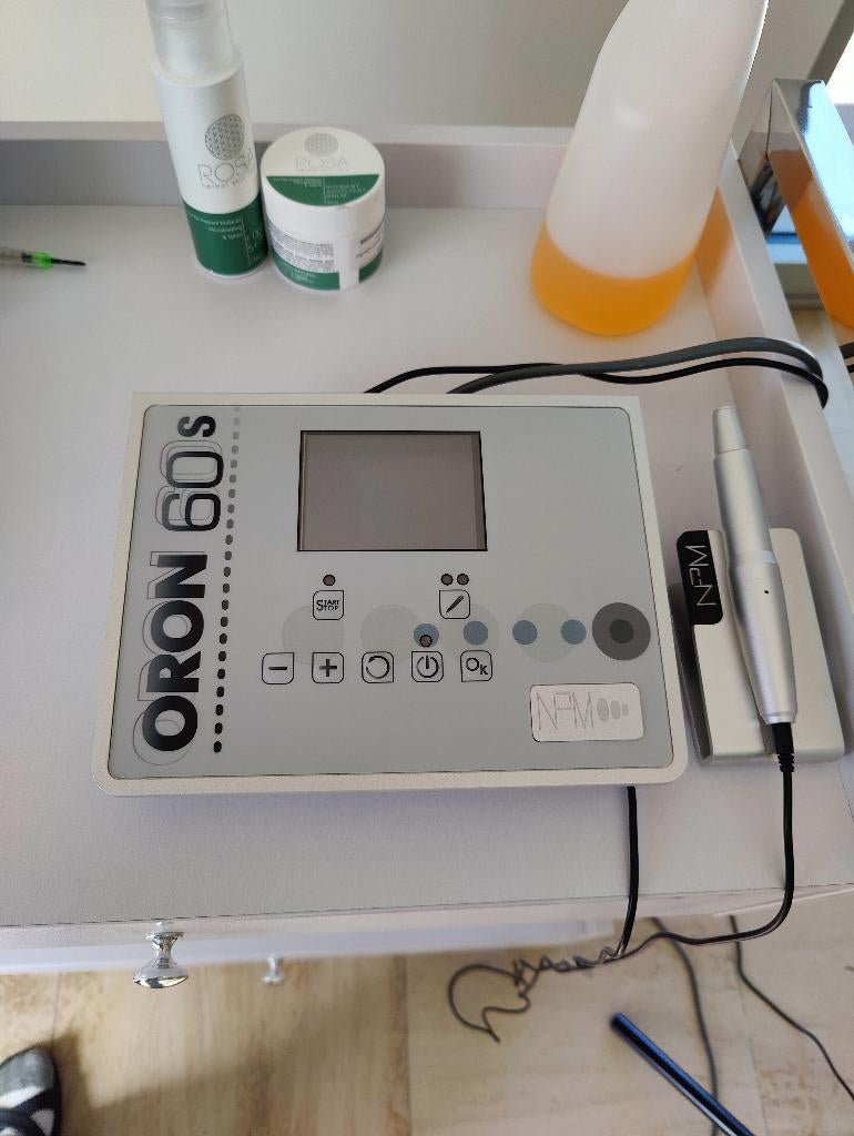 Npm oron 60, Elektronische apparatuur, Ophalen, Zo goed als nieuw