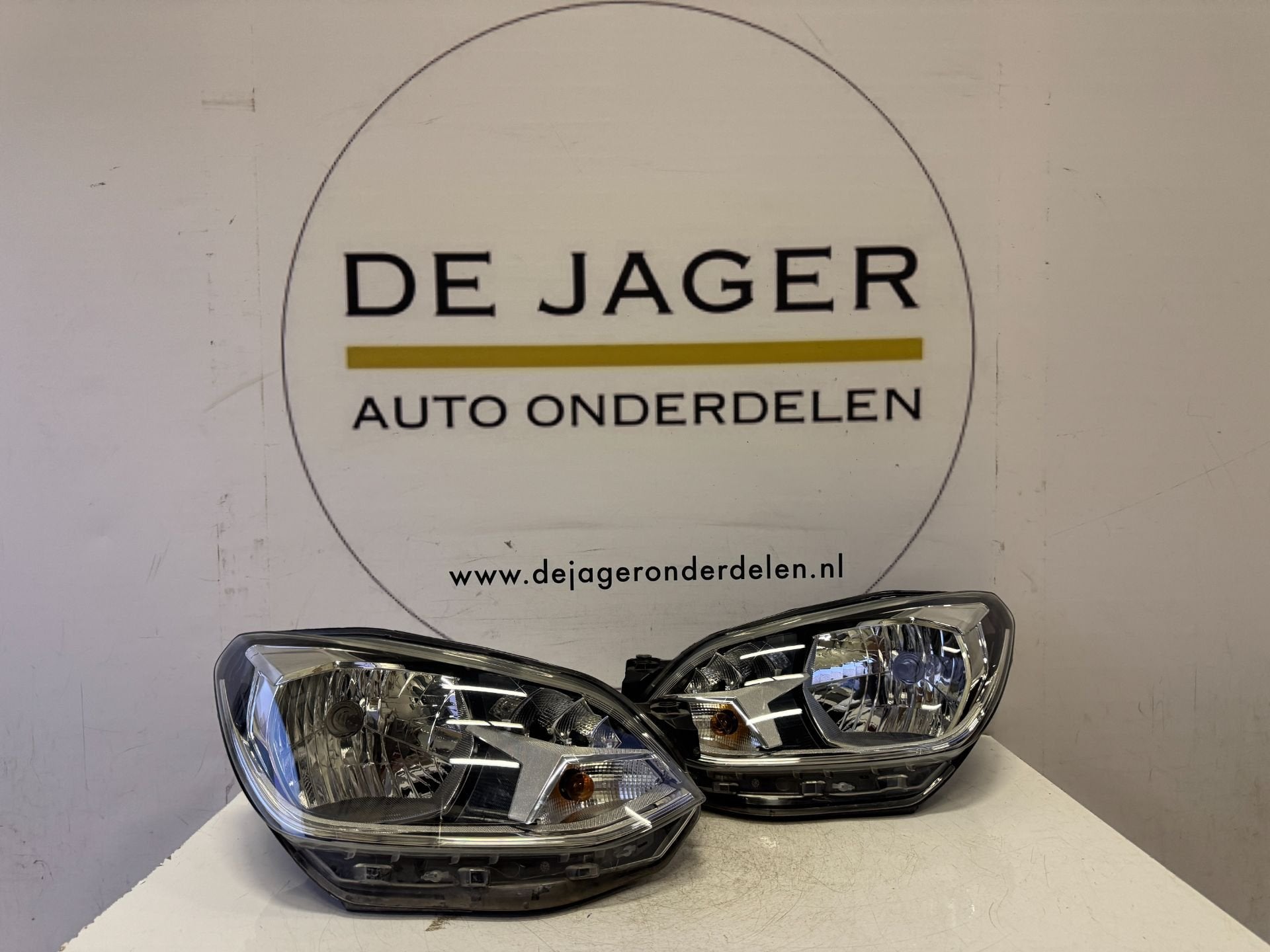 VW UP! UP FACELIFT KOPLAMP LINKS 1S1941015AA 1S1941016AA 16-, Gebruikt, Volkswagen, Volkswagen AG, Vw@volkswagen.de