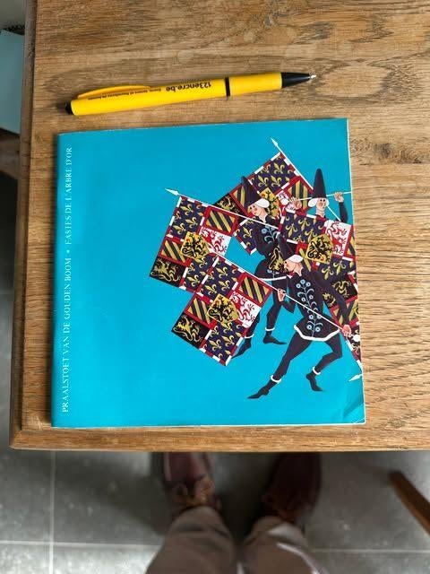 folder praalstoet gouden boom  1975, Boeken, Geschiedenis | Stad en Regio, Ophalen of Verzenden, 20e eeuw of later, Zo goed als nieuw