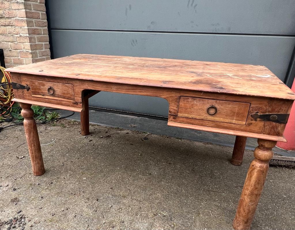 oude houten bureau met 2 laden, Ophalen, Gebruikt