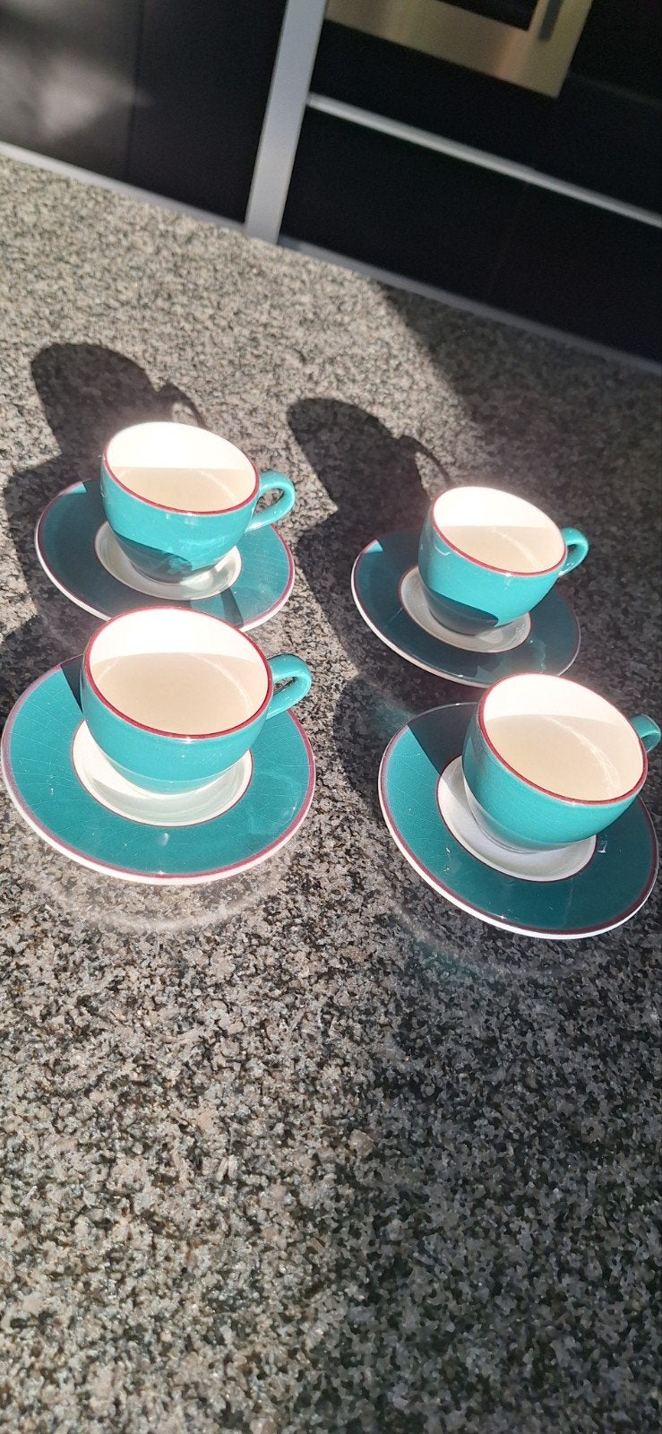 set van 4 espressotasjes, Ophalen, Zo goed als nieuw, Modern, Kop(pen) en/of Schotel(s)