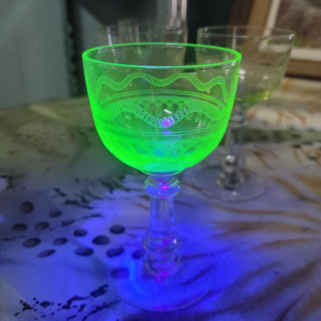 4 Verre en ouraline jaune, Antiquités & Art, Enlèvement