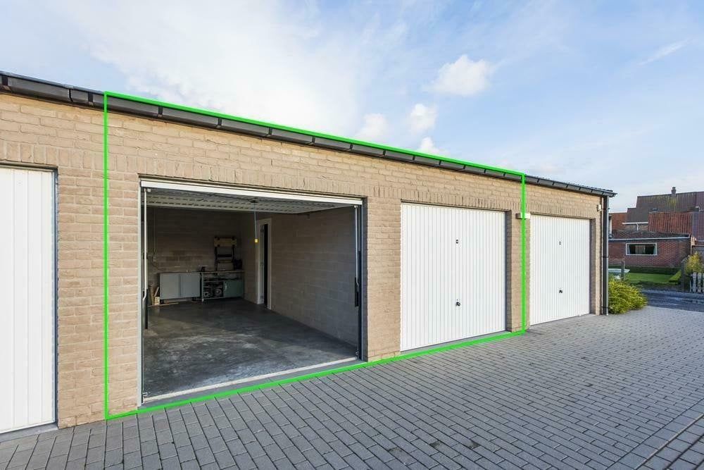 Ruime garage te huur Aartrijke, Immo, Garages & Places de parking