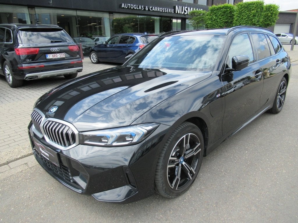 BMW 330 eA xDrive PHEV-M SPORT-HUD-Pano-Navi-Airco-Memory, Autos, Cuir et Alcantara, Achat, Entreprise, Noir