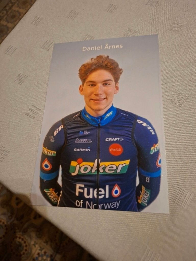 Foto (Repro) Daniel  Årnes / Joker Fuel of Norway, Verzamelen, Ophalen of Verzenden, Zo goed als nieuw, Poster, Plaatje of Sticker