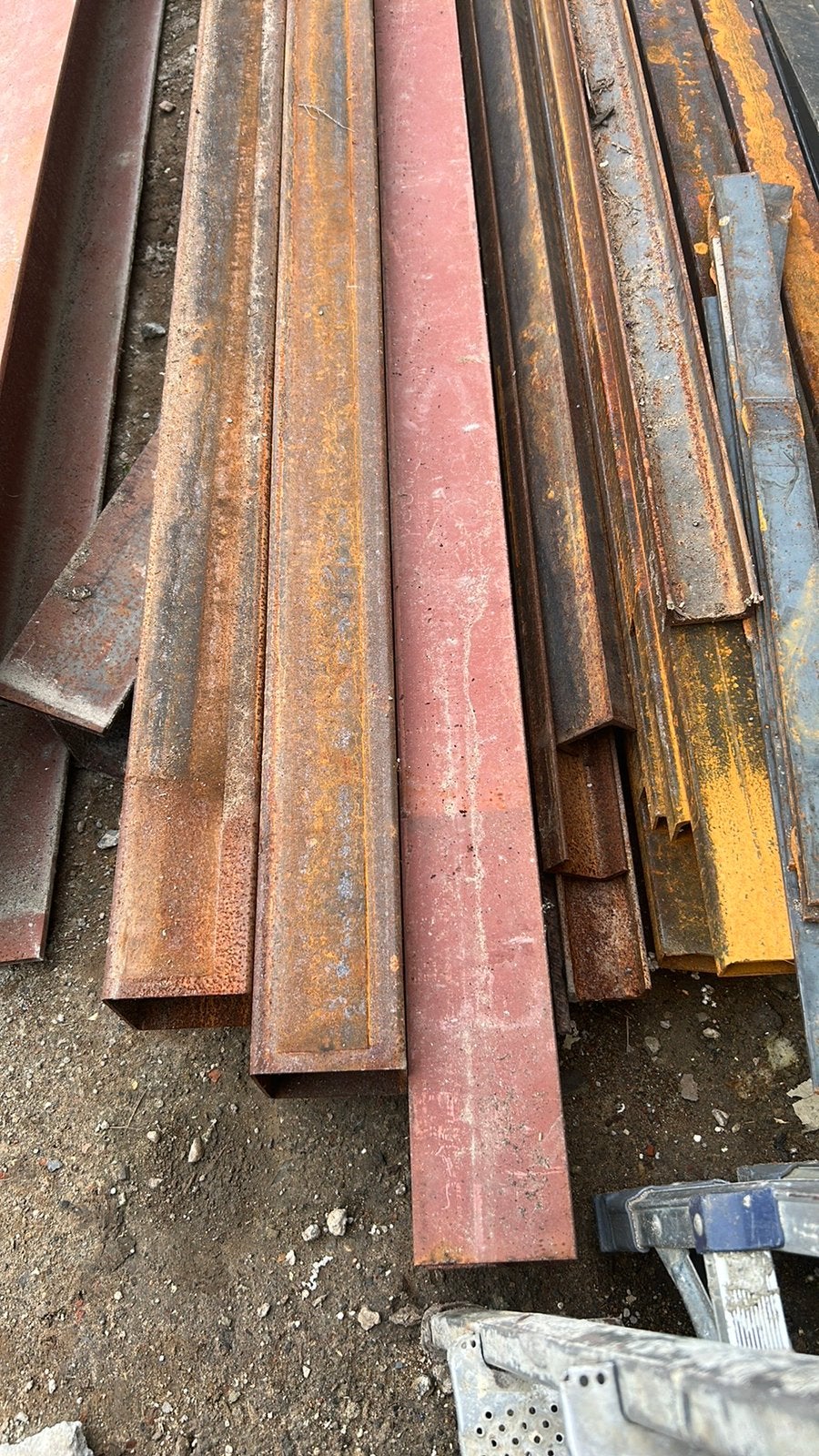 Verschillende poutrellen en profielen en kokers, Doe-het-zelf en Bouw, Metalen, Zo goed als nieuw, Ophalen