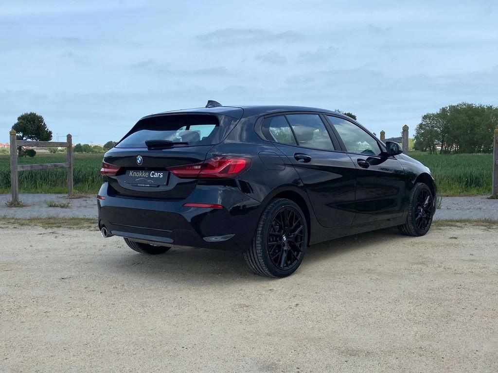 BMW 1 Serie 118 Life Cockpit,Navigatie,Parkeerassist met cam, Gebruikt, Zwart, 136 pk, Zwart