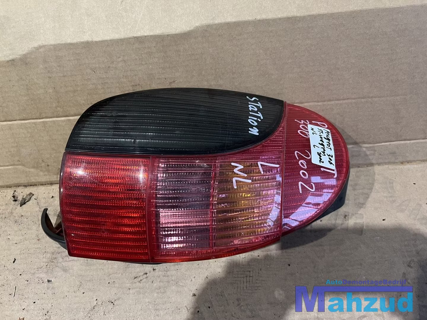 PEUGEOT 306 STATION break Links achterlicht left backlight, Taurusavenue 1
2132 LS  Hoofddorp, NL, Gebruikt, Contact.group@renault.com