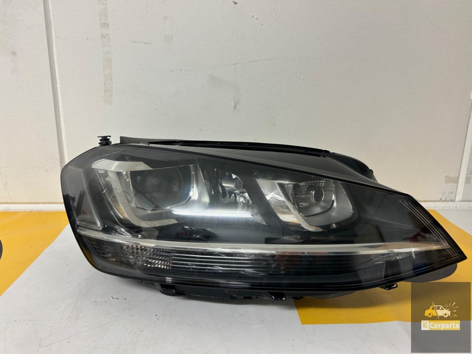 VW Golf 7 5G Phare X non LED Droit 5G1941032, Info@fabrikant.eu, Fabrikant BV, Utilisé, Fabrikantstraat 1
1000 AA  Amsterdam, NL