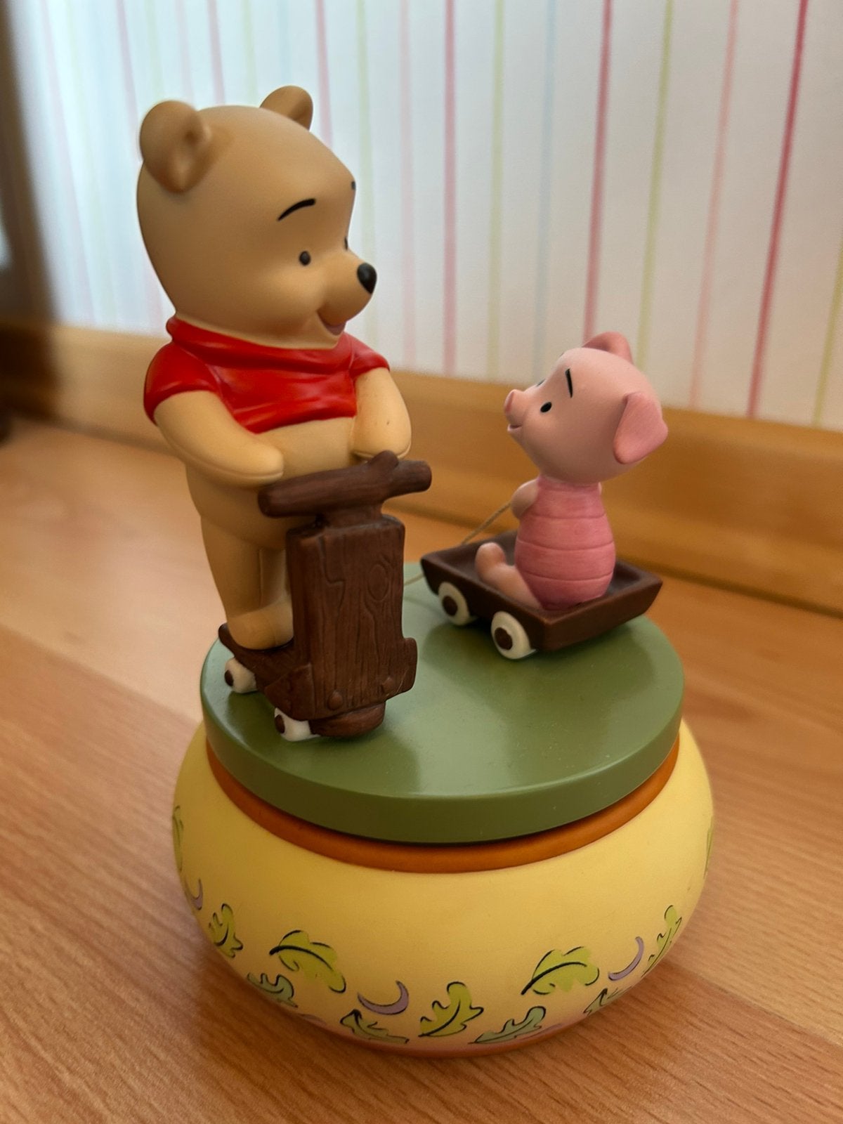 Disney pooh and friends muziekdoos, Collections, Disney, Enlèvement ou Envoi, Comme neuf