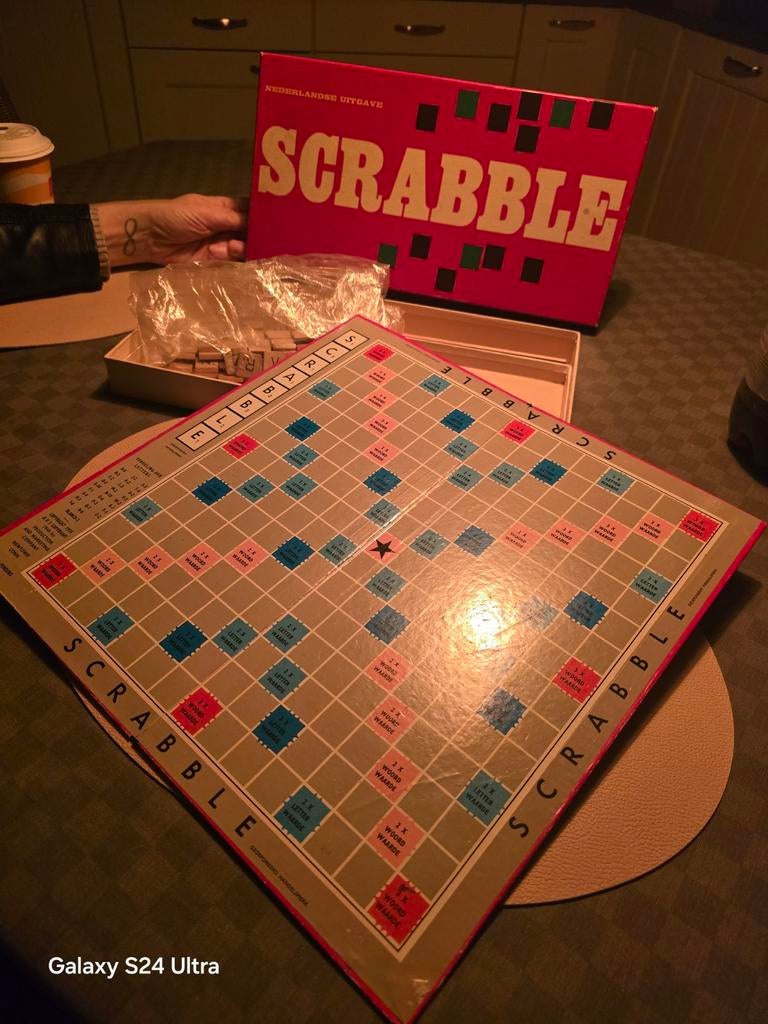 Scrabble gezelschapsspel, Hobby en Vrije tijd, Ophalen
