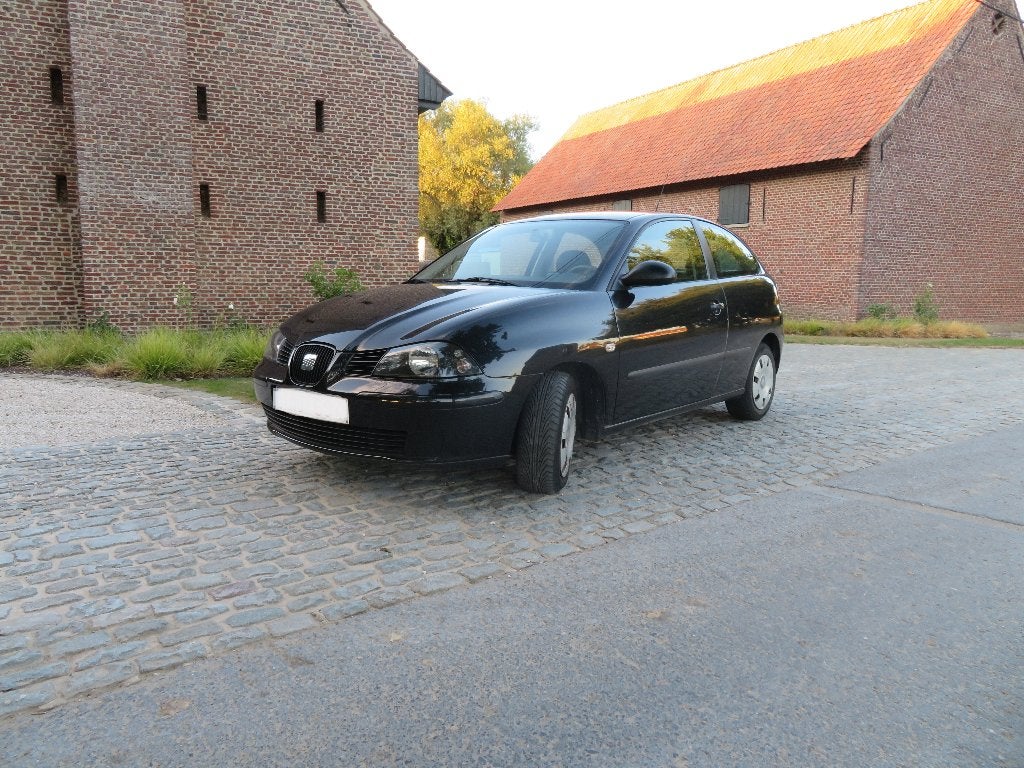 Seat Ibiza 1.2 Benzine  2005  slechts 106.500 km 1e eigenaar, Auto's, Voorwielaandrijving, Stof, 48 kW, Handgeschakeld