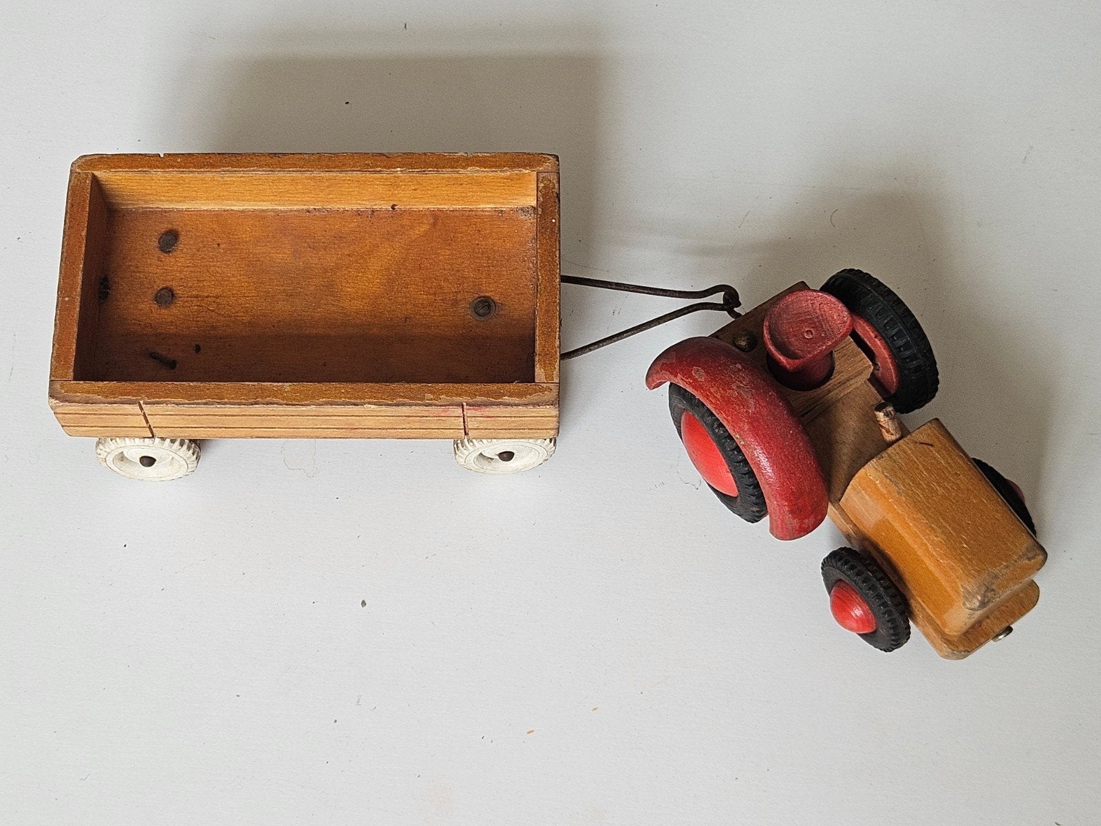 Tracteur jouet en bois vintage. Années 70, Enlèvement