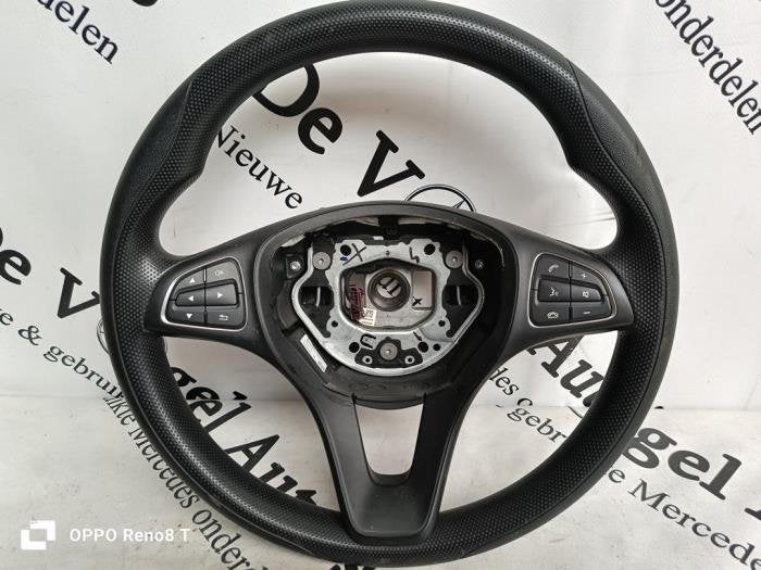 Volant d'un Mercedes Vito, 3 mois de garantie, Utilisé, -, -