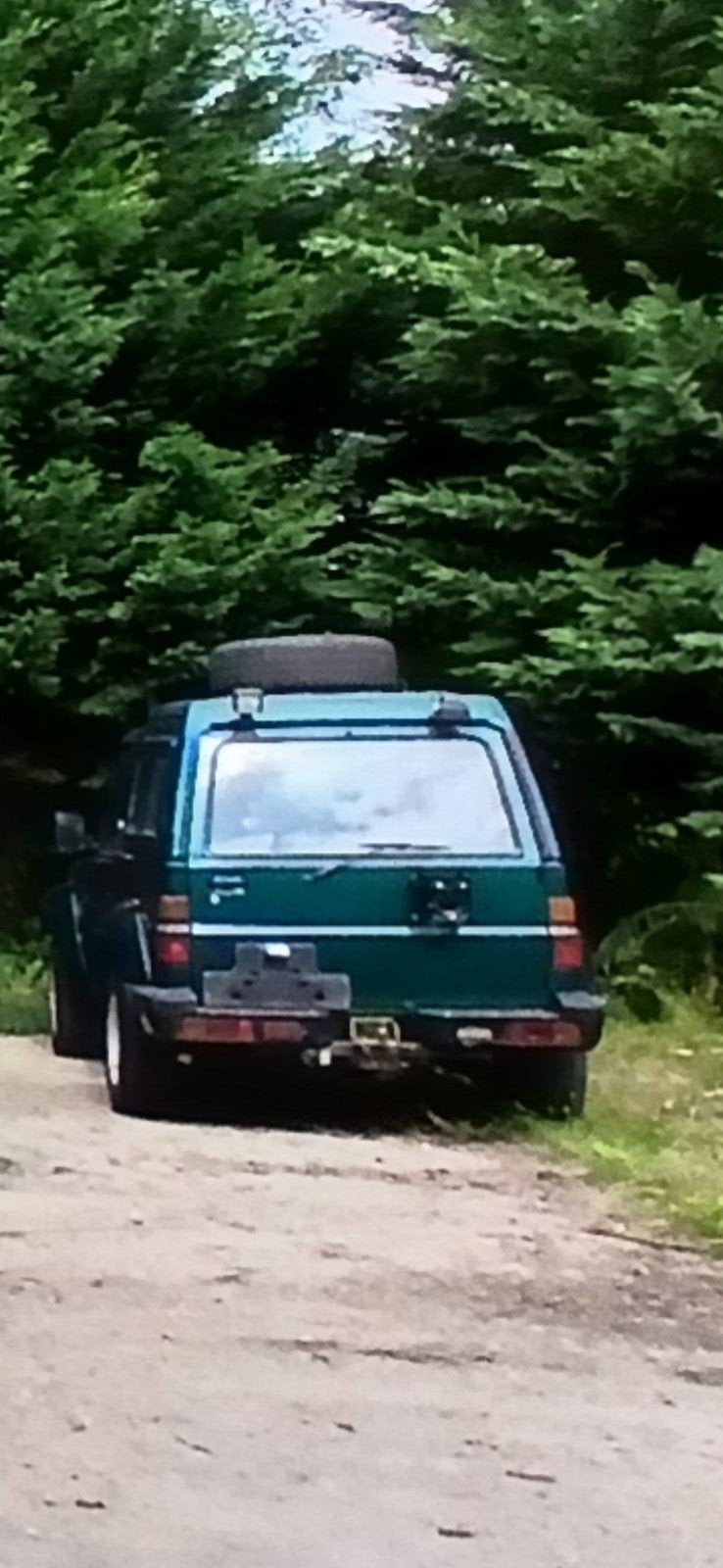 Daihatsu Rocky met carrosseriewerk, met gezonde motor., Auto's, Rocky, 4 cilinders, Vierwielaandrijving, Particulier
