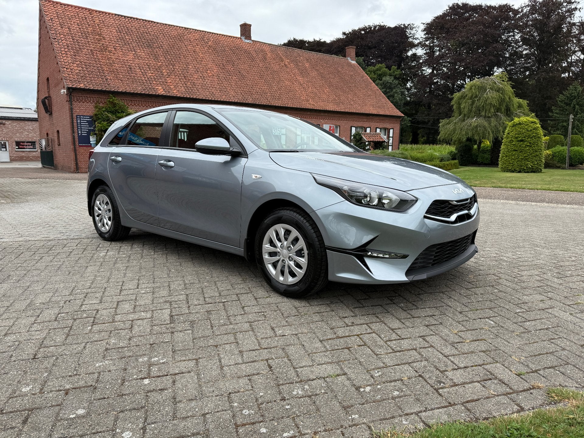 Kia Ceed Vision 1.5 T-GDI DCT - GPS / CLIMATRONIC / CRUISE /, Auto's, Automaat, Stof, Euro 6, Overige kleuren