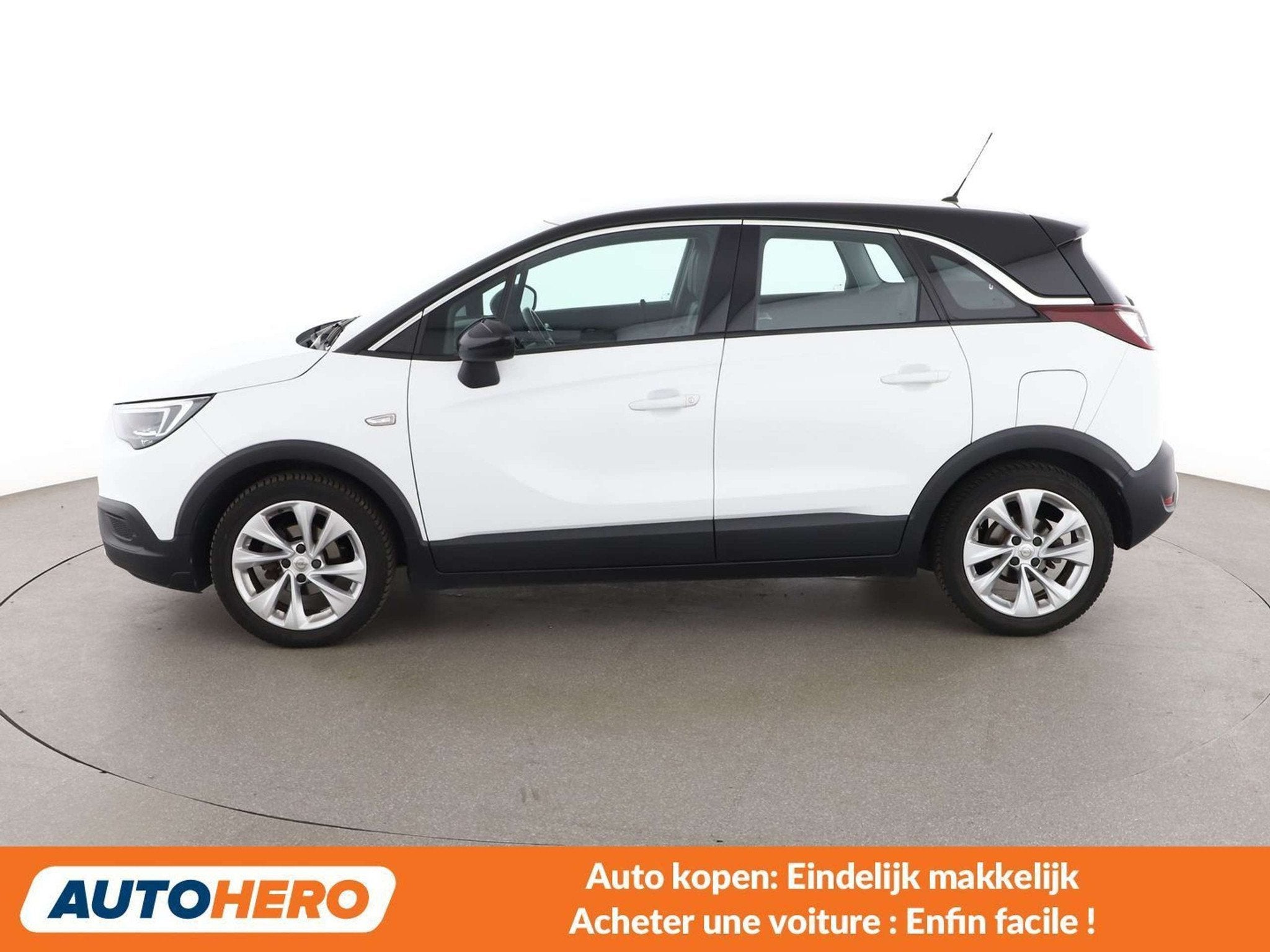 Opel Crossland X 1.2 INNOVATION, Achat, 82 ch, Boîte manuelle, Noir