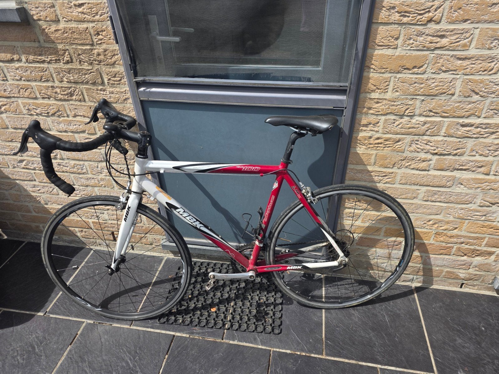Vélo de course MBK taille M/L, Vélos & Vélomoteurs, Frein sur jante, 49 à 53 cm, Aluminium, Enlèvement