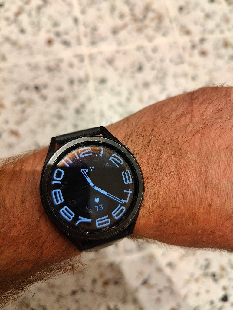 Samsung Galaxy Watch 6 Classic 4G Zwart 43mm, Ophalen, Gebruikt, Hoogte, Zwart