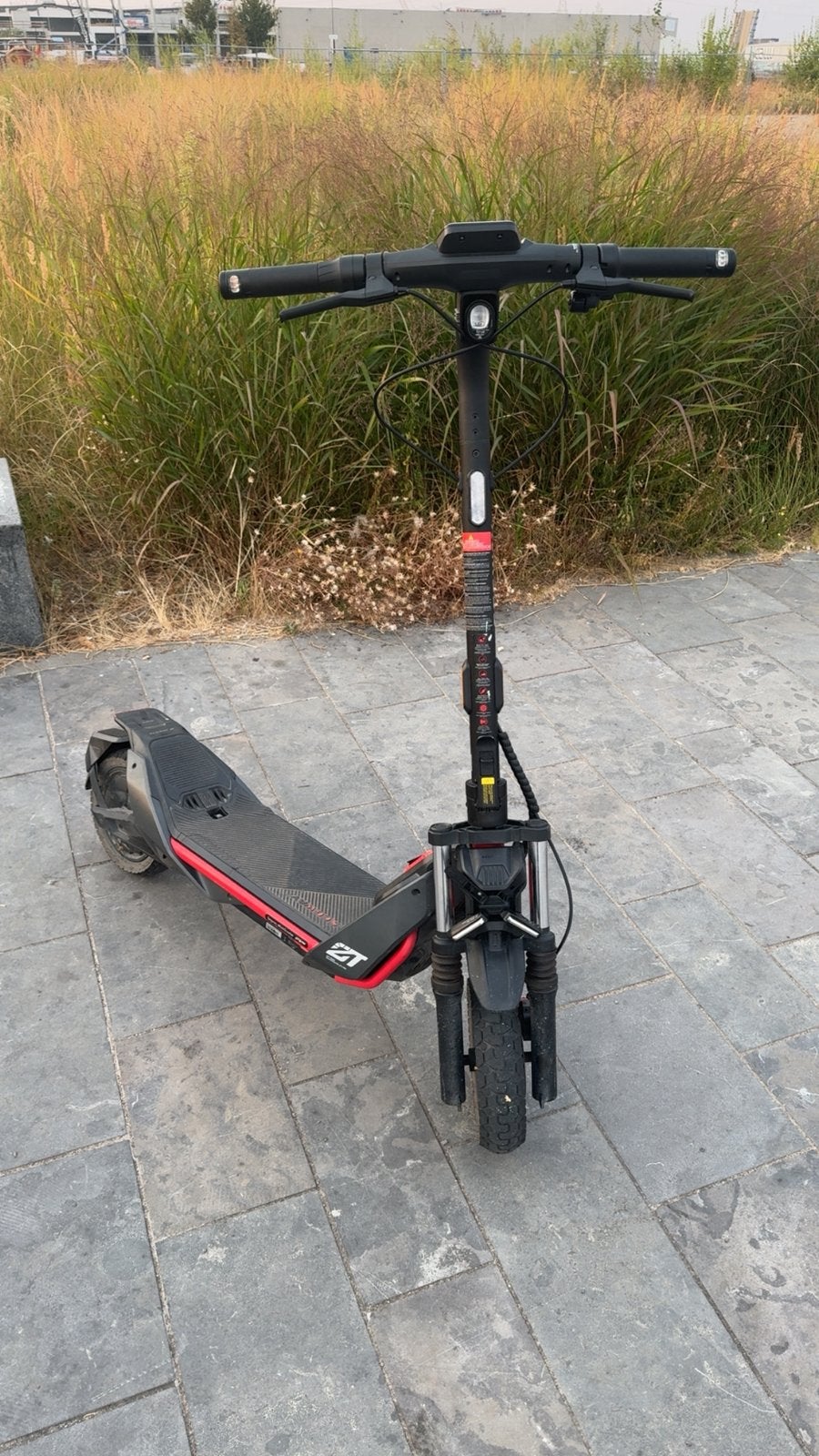 Ninebot ZT3 version américaine 40km/h avec garantie, Vélos & Vélomoteurs, Enlèvement, Neuf, Step électrique (E-scooter)