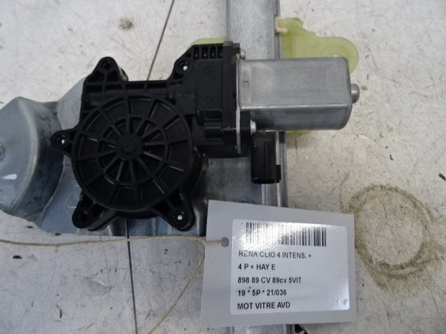 MOTEUR LEVE VITRE ELECTRIQUE AVANT DROIT Clio IV (5R), Utilisé, Avant, Renault