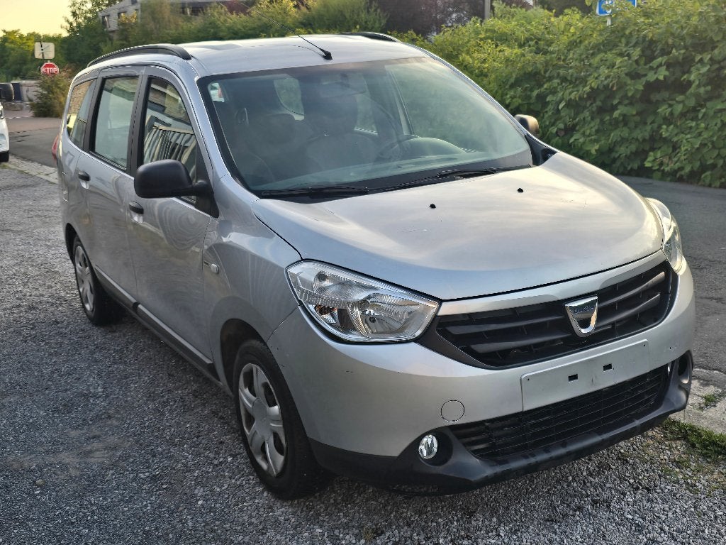 DACIA LODGY 1.6 i 2016 1 EIGENAAR/7 ZITPLAATSEN/121.000 KM, Auto's, Dacia, 75 kW, Monovolume, Euro 6, 1600 cc