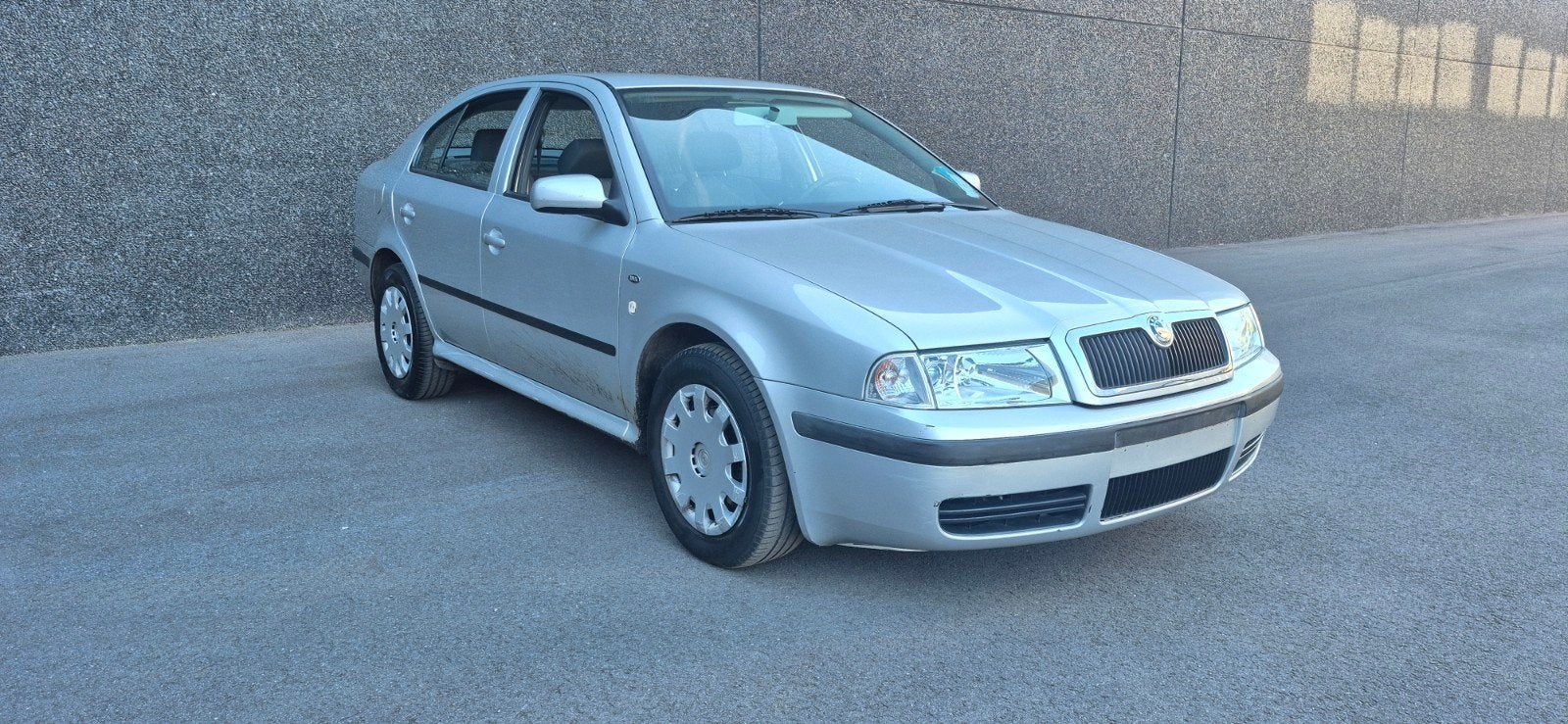 Skoda Octavia 1.9 TDi *AUTOMATIQUE* CLIMATRONIC, Argent ou Gris, Achat, 4 portes, Entreprise
