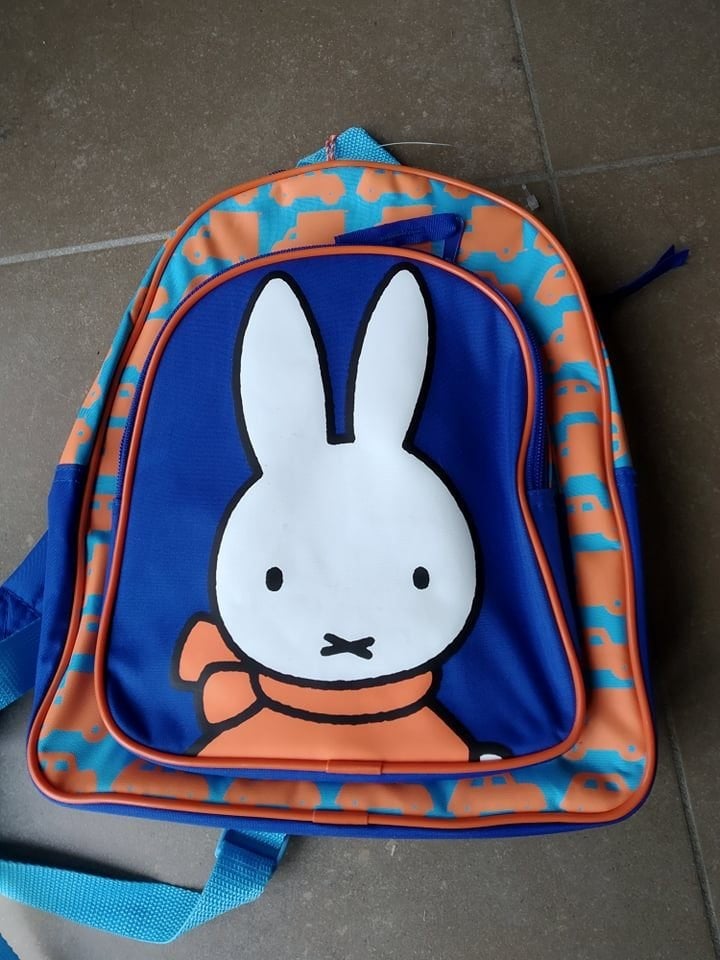 joli sac à dos Miffy pour les petits (nouveau), Neuf, Autres marques, 25 à 40 cm, Enlèvement ou Envoi
