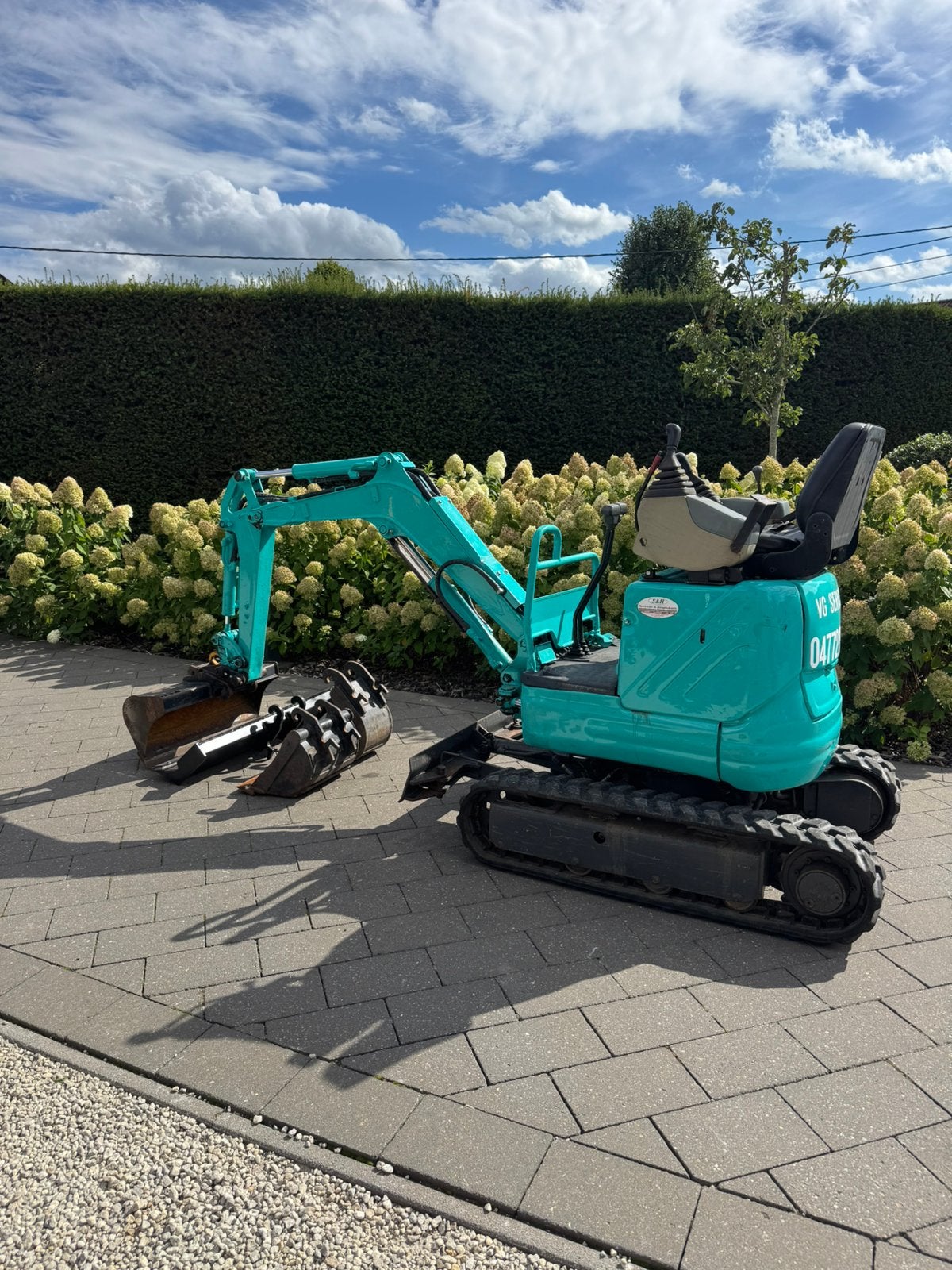 Kobeleco minigraver 1ton in goede staat incl 3bakken + blad, Enlèvement, Grue