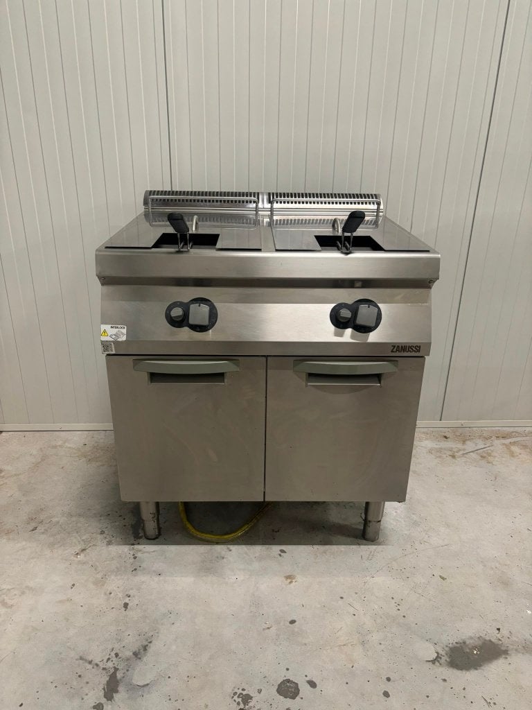 Friteuse à gaz double Zanussi avec armoire, 4 litres ou plus, Enlèvement, Comme neuf