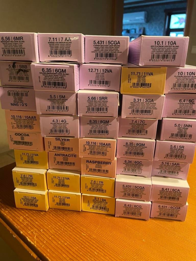 Professionele kleuring van Milkshake.100 tubes voor 350 euro, Enlèvement