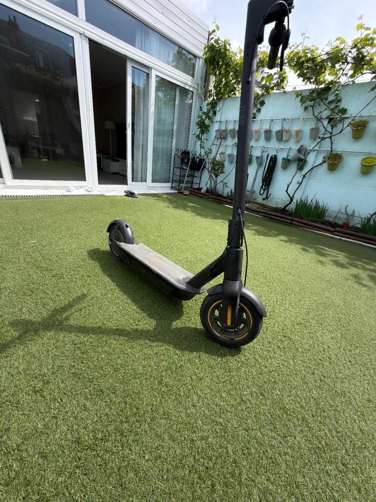 Ninebot G30, Fietsen en Brommers, Steps, Ophalen