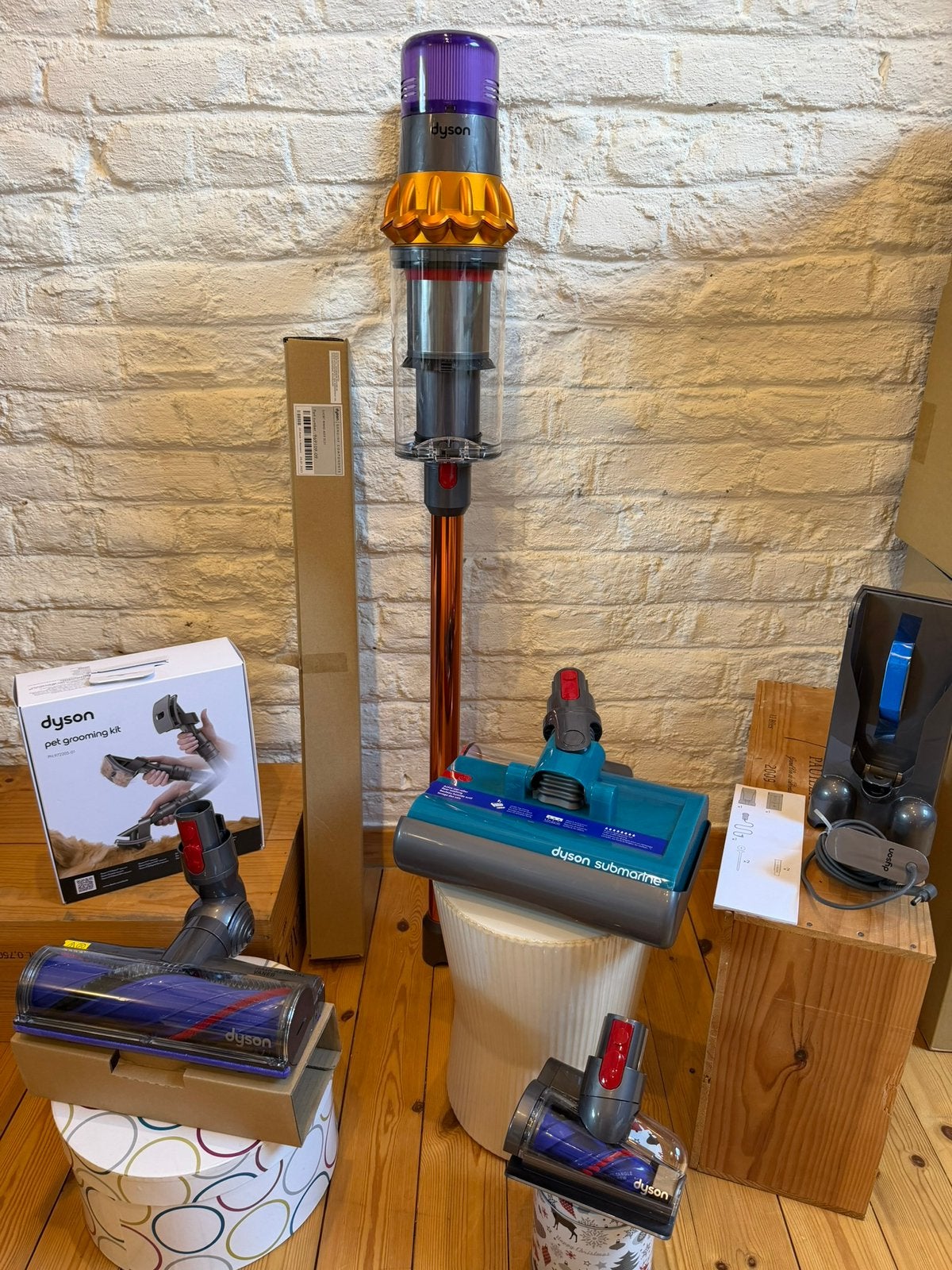 Dyson V15 Submarine celui qui aspire et qui lave comme neuf, Ophalen of Verzenden, Zo goed als nieuw, Reservoir, Steelstofzuiger