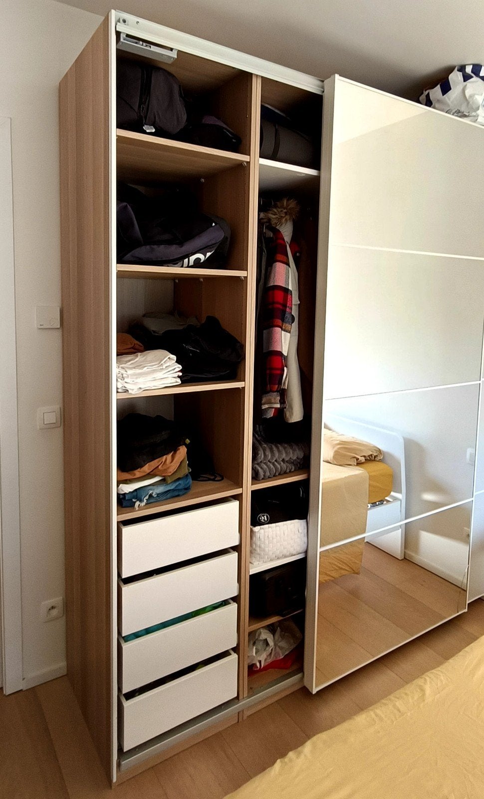 IKEA PAX kledingkast met schuifdeuren en spiegel, Enlèvement