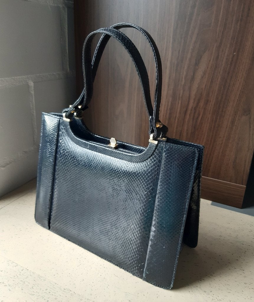 Vintage donkerblauwe handtas met reliëf schubbenstructuur, Handtassen en Accessoires, Tassen | Damestassen, Ophalen of Verzenden