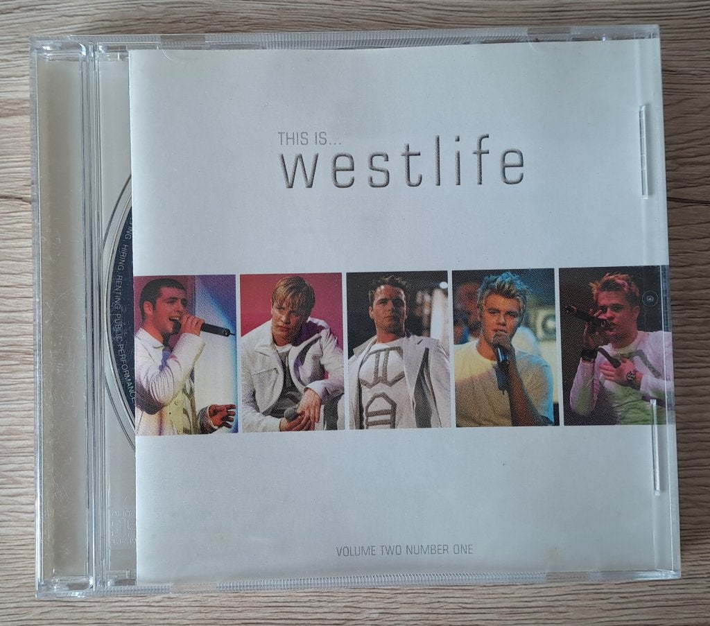 Westlife - This is... Westlife (Vol. 2 No. 1) UK edition, Enlèvement ou Envoi, Comme neuf, Suppléments, Boybands et Girlbands