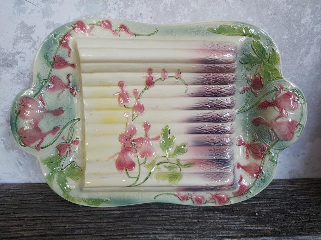 Antieke Saint Clement barbotine / majolica aspergeschaal, Enlèvement ou Envoi