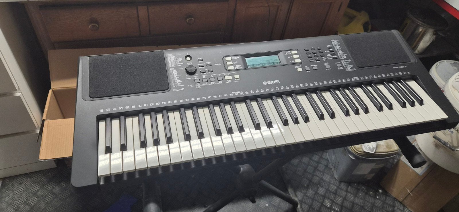 Yamaha PSR-E373 toetsenbord, Muziek en Instrumenten, Keyboards, 61 toetsen, Yamaha, Ophalen of Verzenden, Zo goed als nieuw