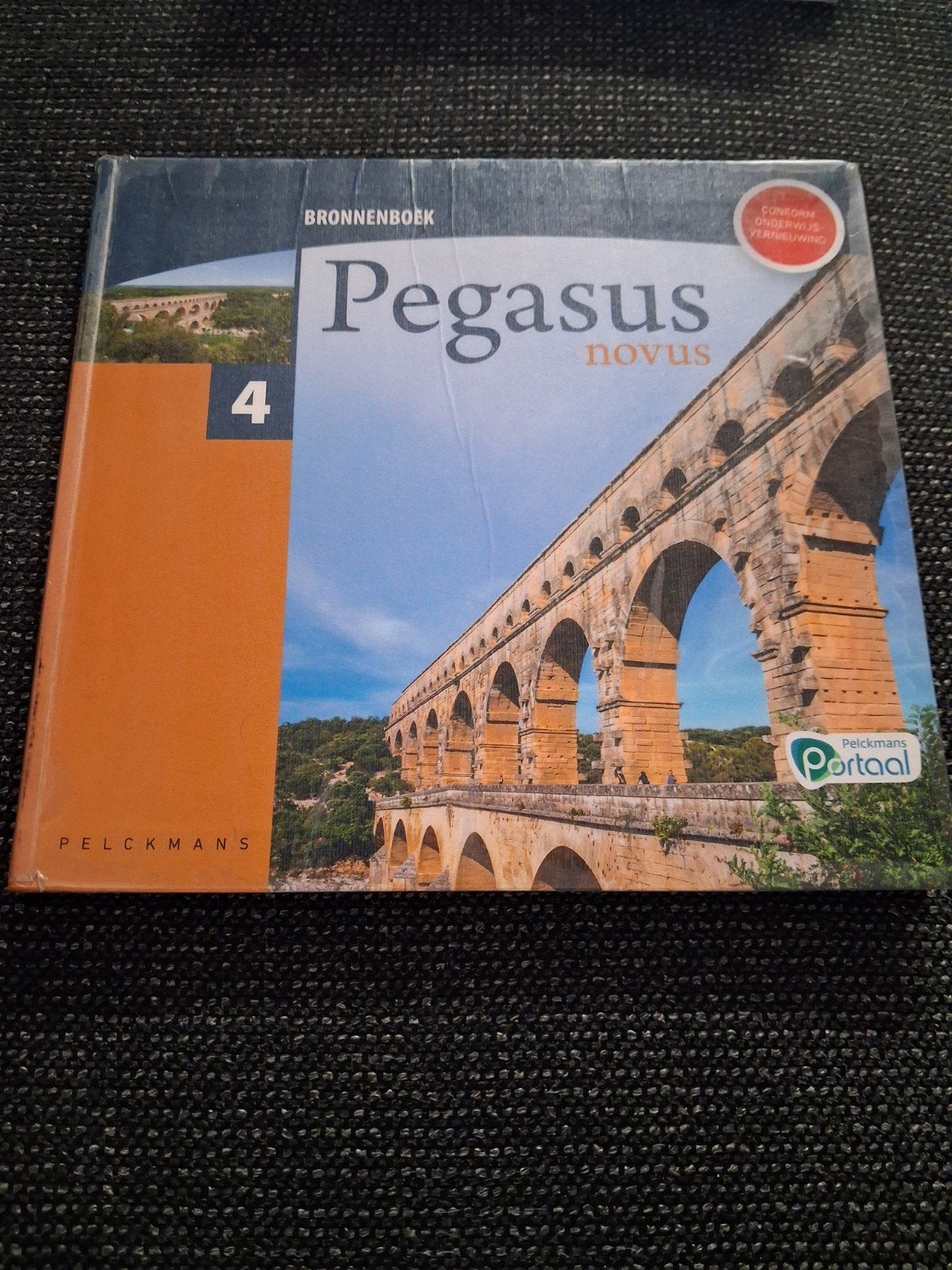 Manuel de référence de Pegasus Novus 4, Livres, Livres scolaires, Latin, Enlèvement, Utilisé, Secondaire