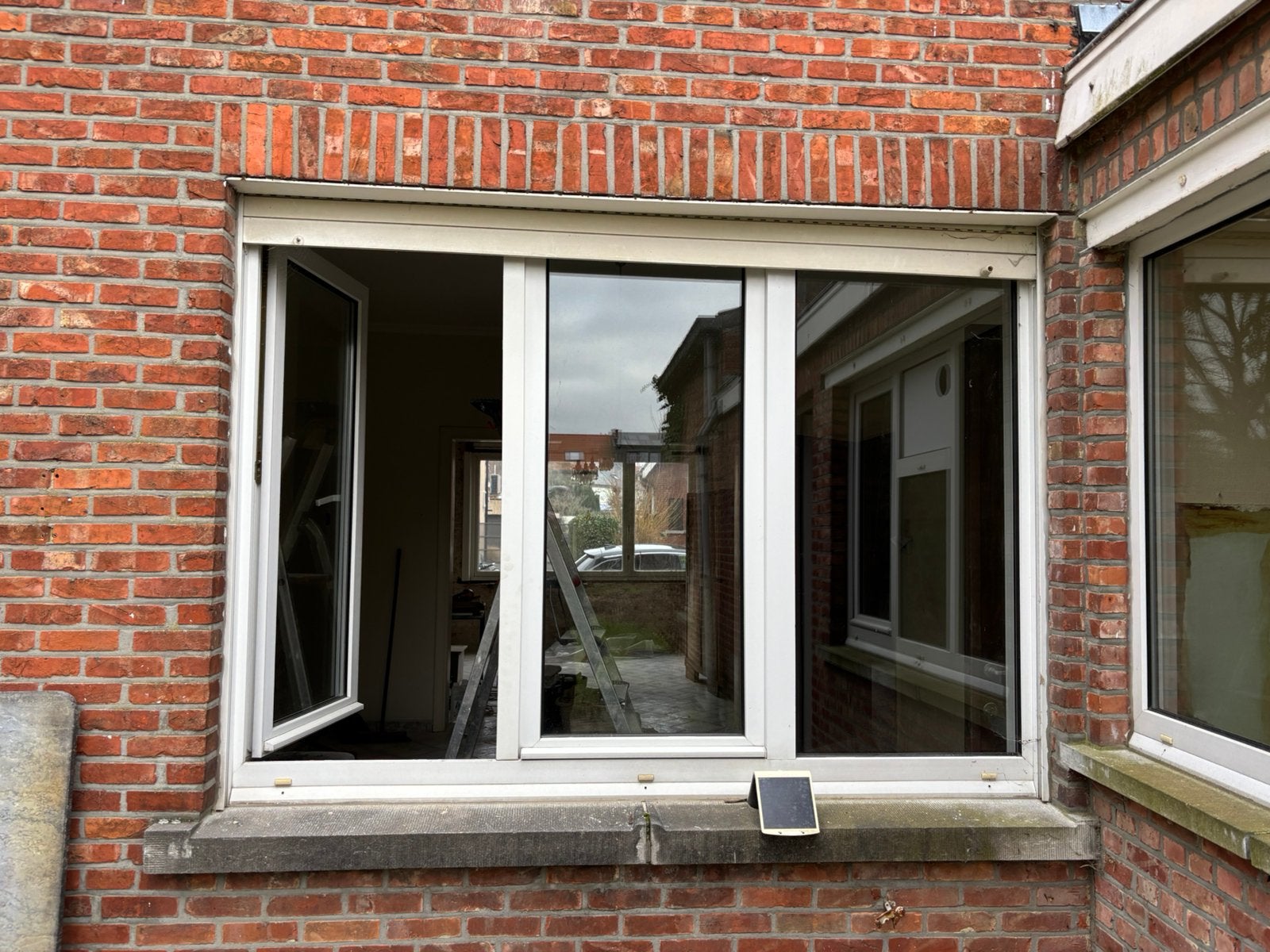 Groot raam - evt. met rolluik, arduin en marmer, Enlèvement, Utilisé