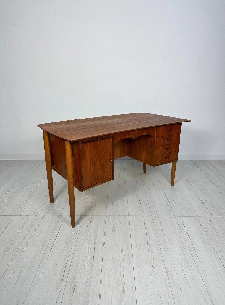 Bureau danois en teck plateau incurvé mid-century 60s, Enlèvement ou Envoi